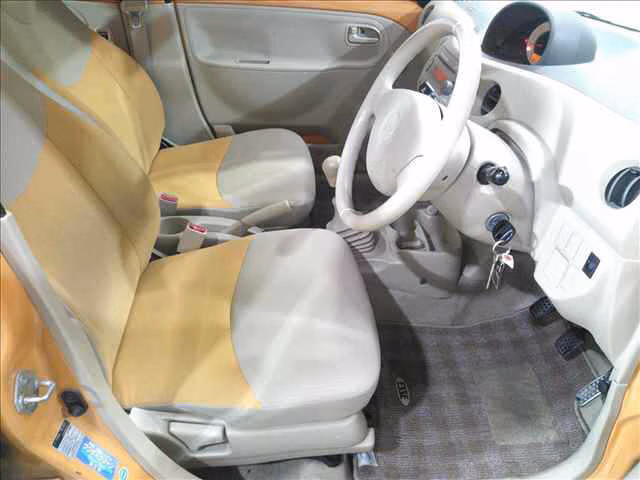 DAIHATSU ESSE