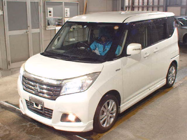 MITSUBISHI DELICA D:2