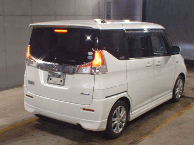 MITSUBISHI DELICA D:2