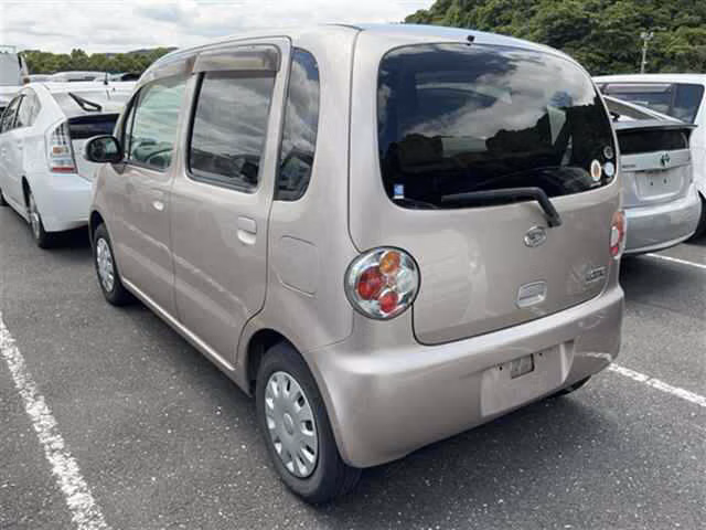 DAIHATSU MOVE LATTE