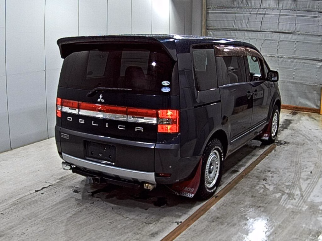 MITSUBISHI DELICA D:5