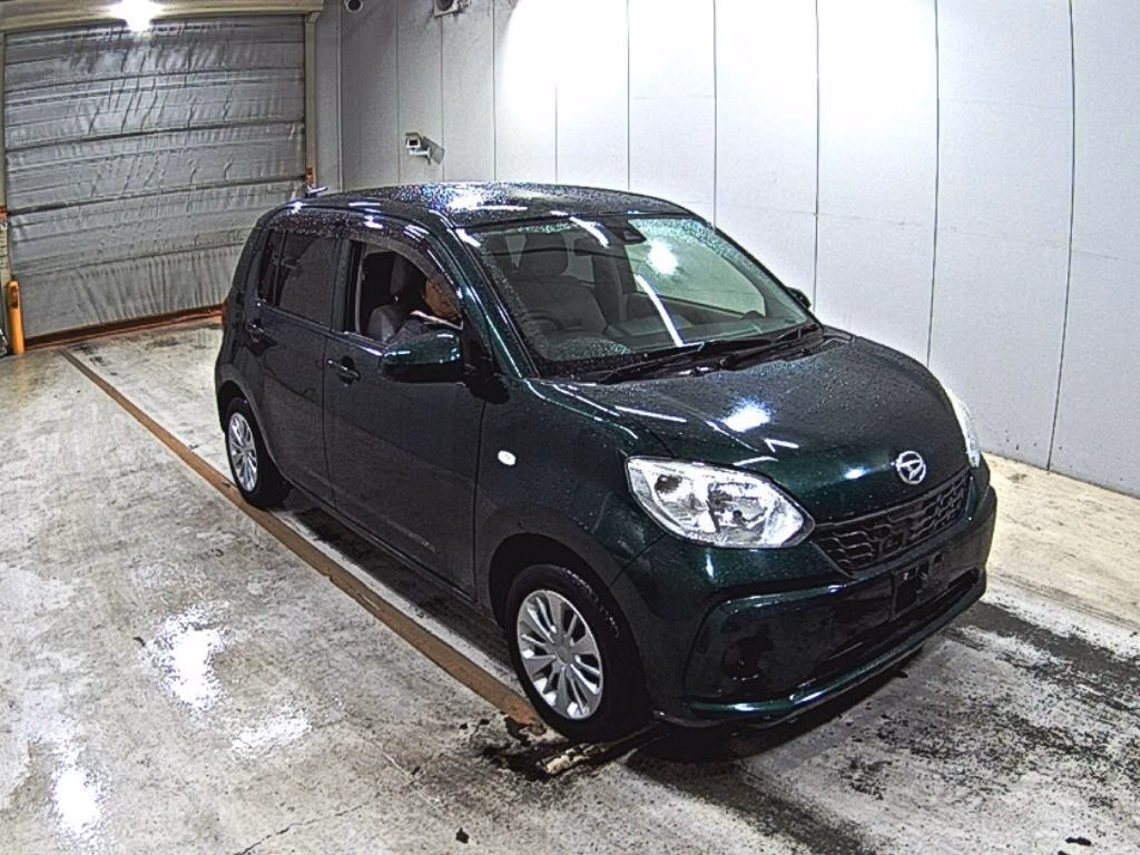 DAIHATSU BOON