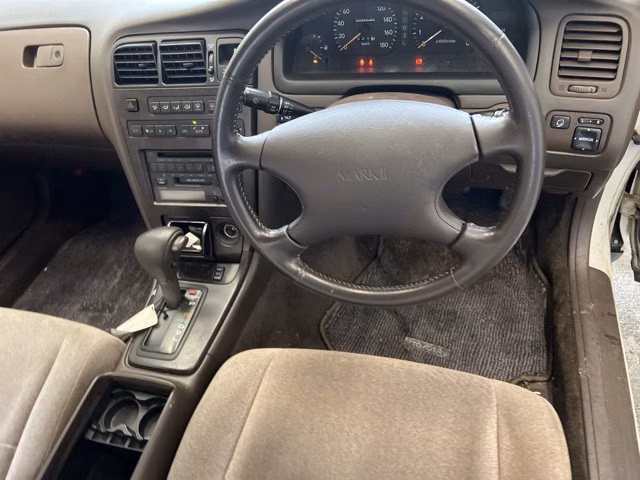 TOYOTA MARK II