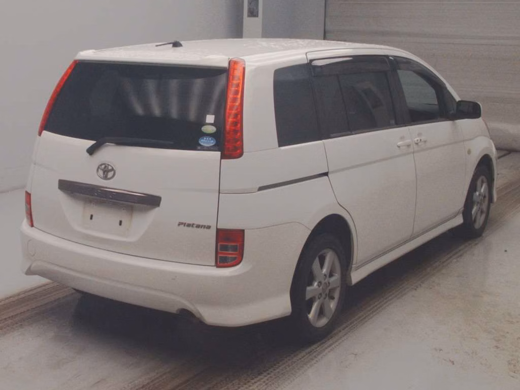 TOYOTA ISIS