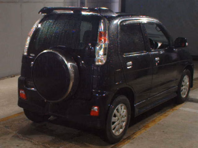 DAIHATSU TERIOS KID