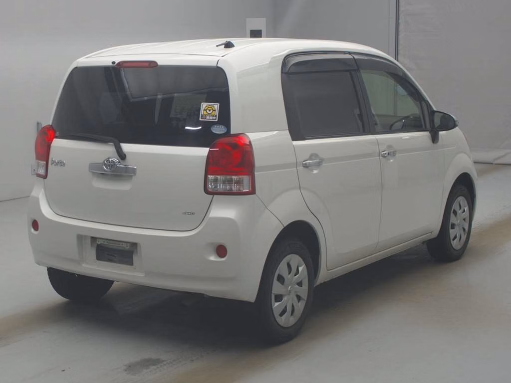 TOYOTA PORTE