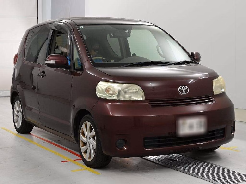 TOYOTA PORTE