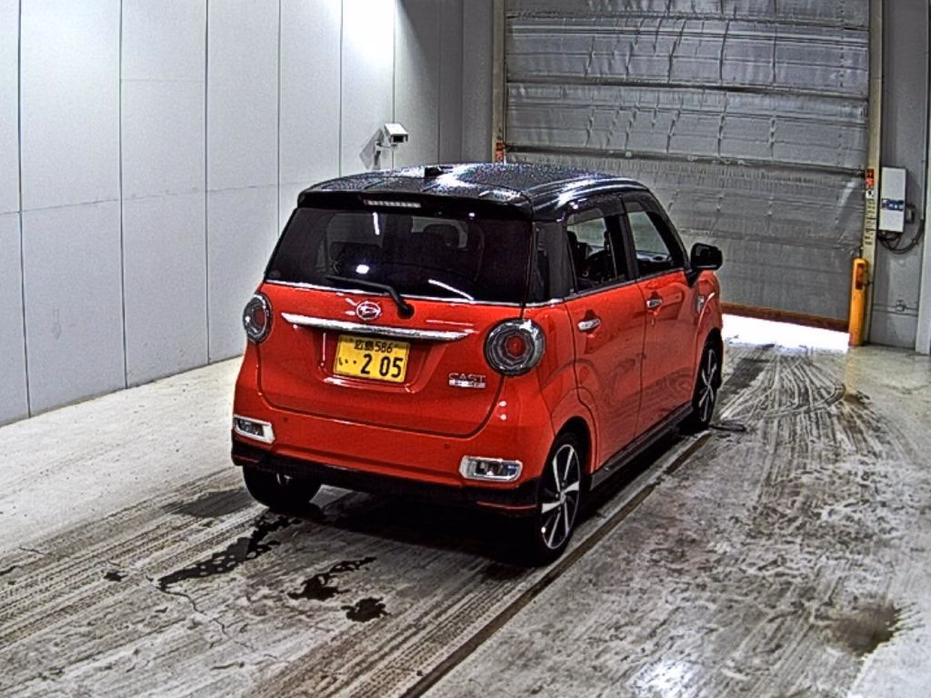 DAIHATSU CAST