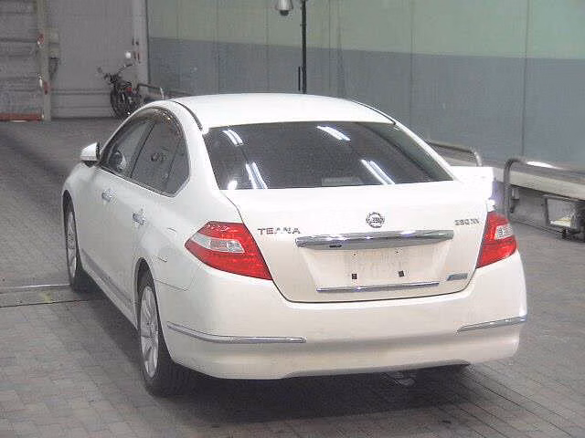 NISSAN TEANA