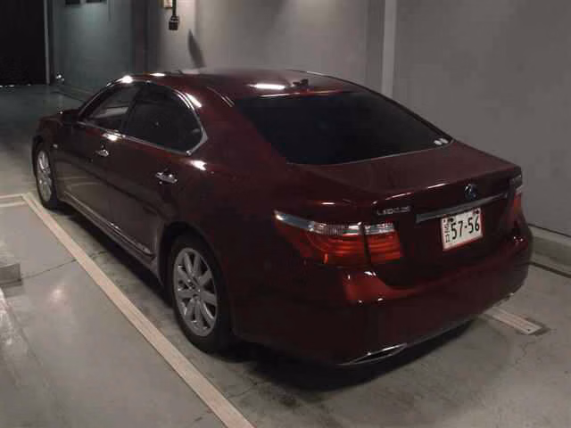 LEXUS LS600H