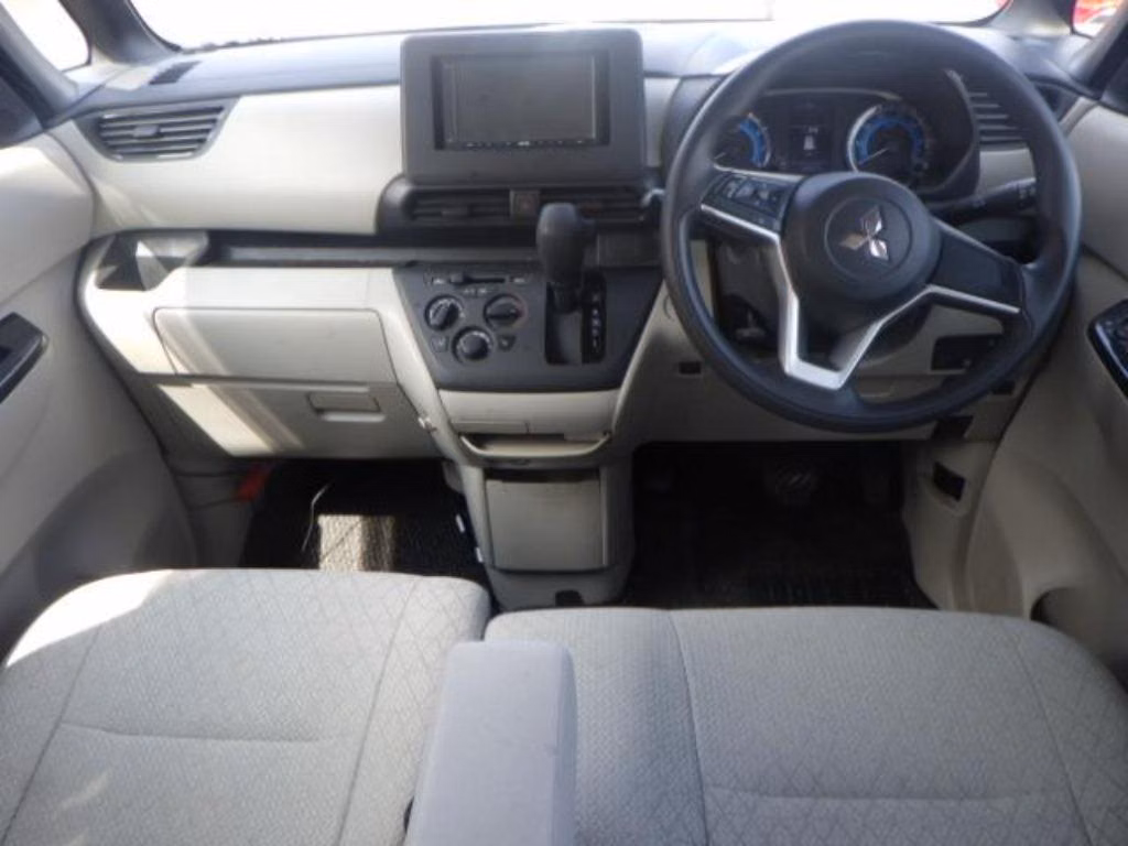 MITSUBISHI EK SPACE