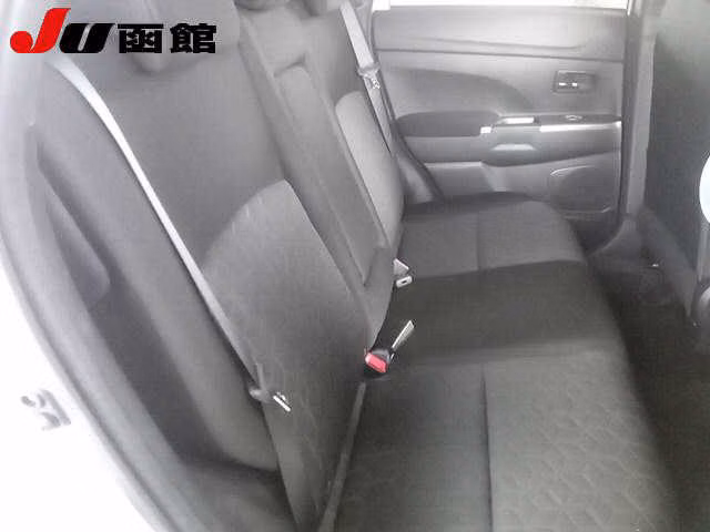 MITSUBISHI RVR
