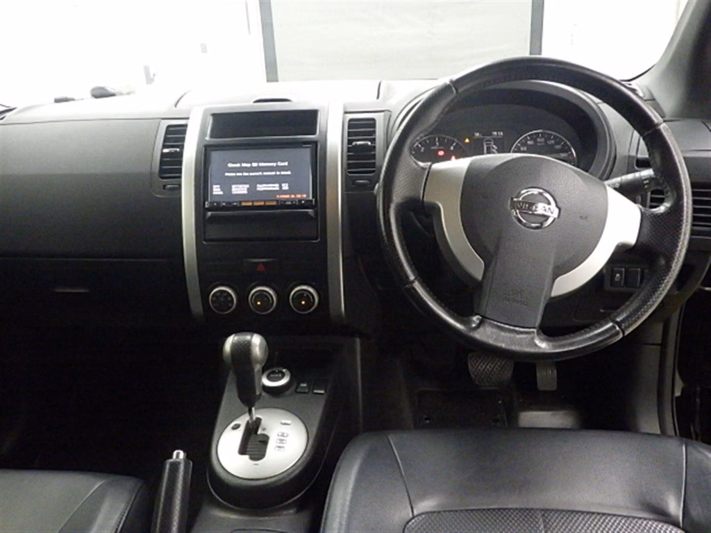 NISSAN X-TRAIL