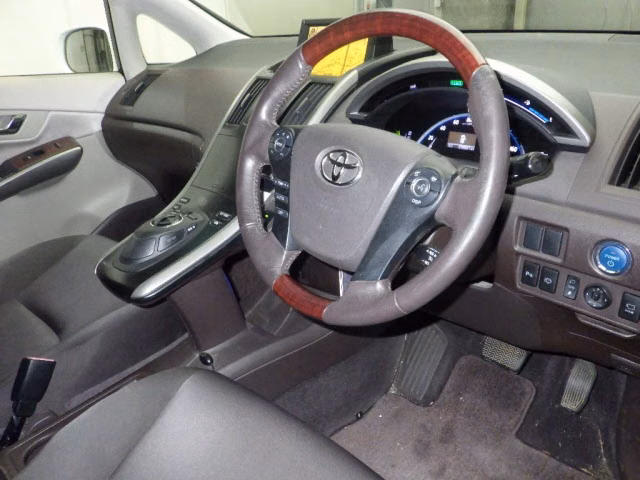 TOYOTA SAI