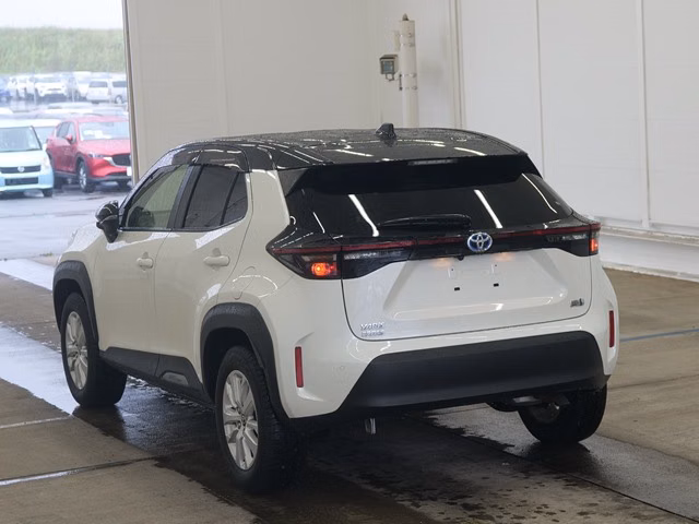 TOYOTA YARIS CROSS