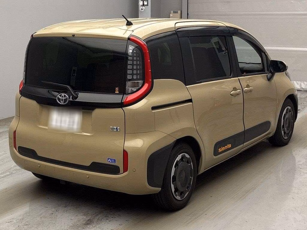 TOYOTA SIENTA