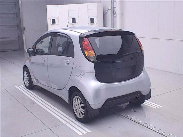 MITSUBISHI I
