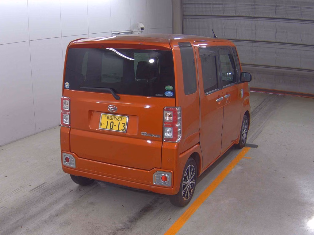 DAIHATSU WAKE