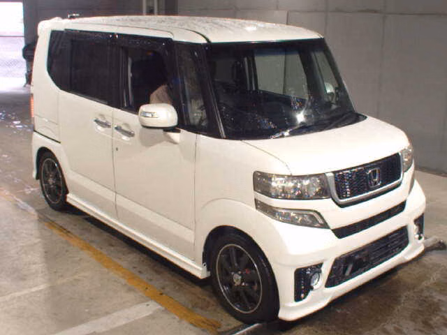 HONDA N-BOX