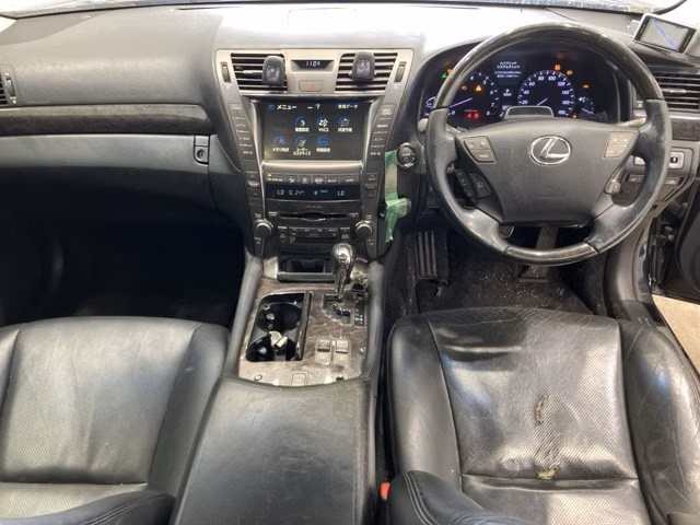 LEXUS LS600H