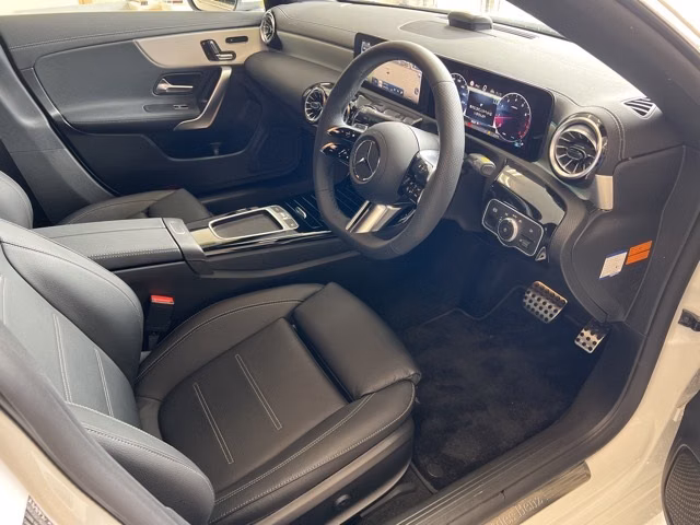 MERCEDES-BENZ CLA-CLASS