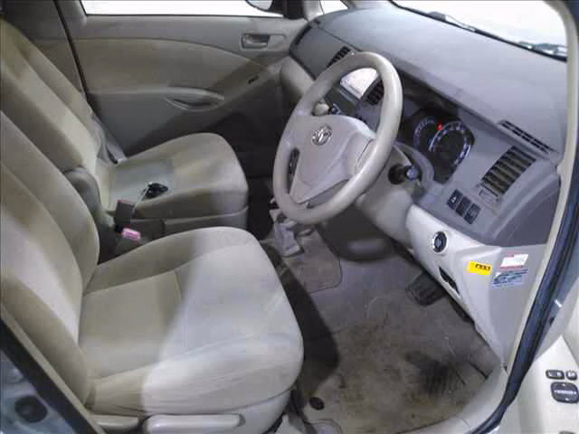 TOYOTA ISIS