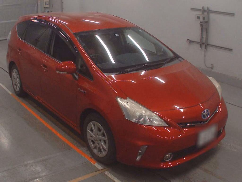 TOYOTA PRIUS ALPHA
