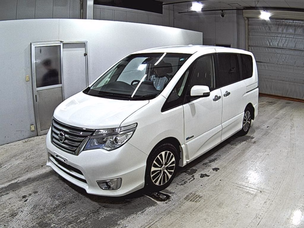 NISSAN SERENA