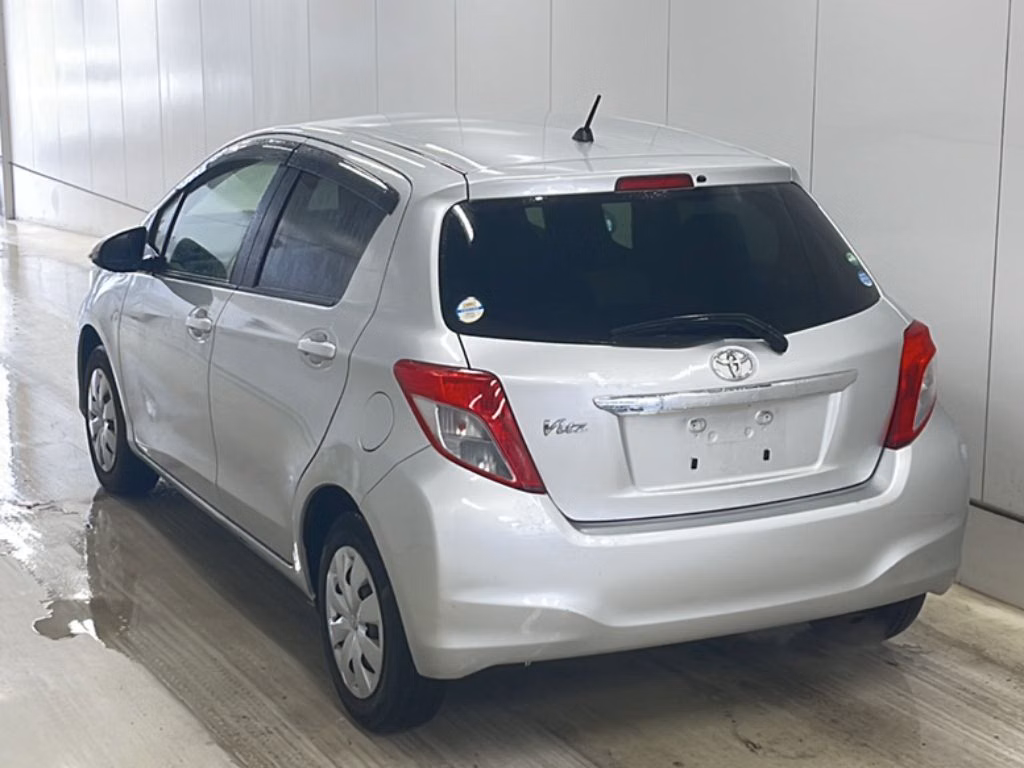 TOYOTA VITZ