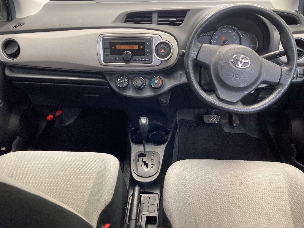 TOYOTA VITZ