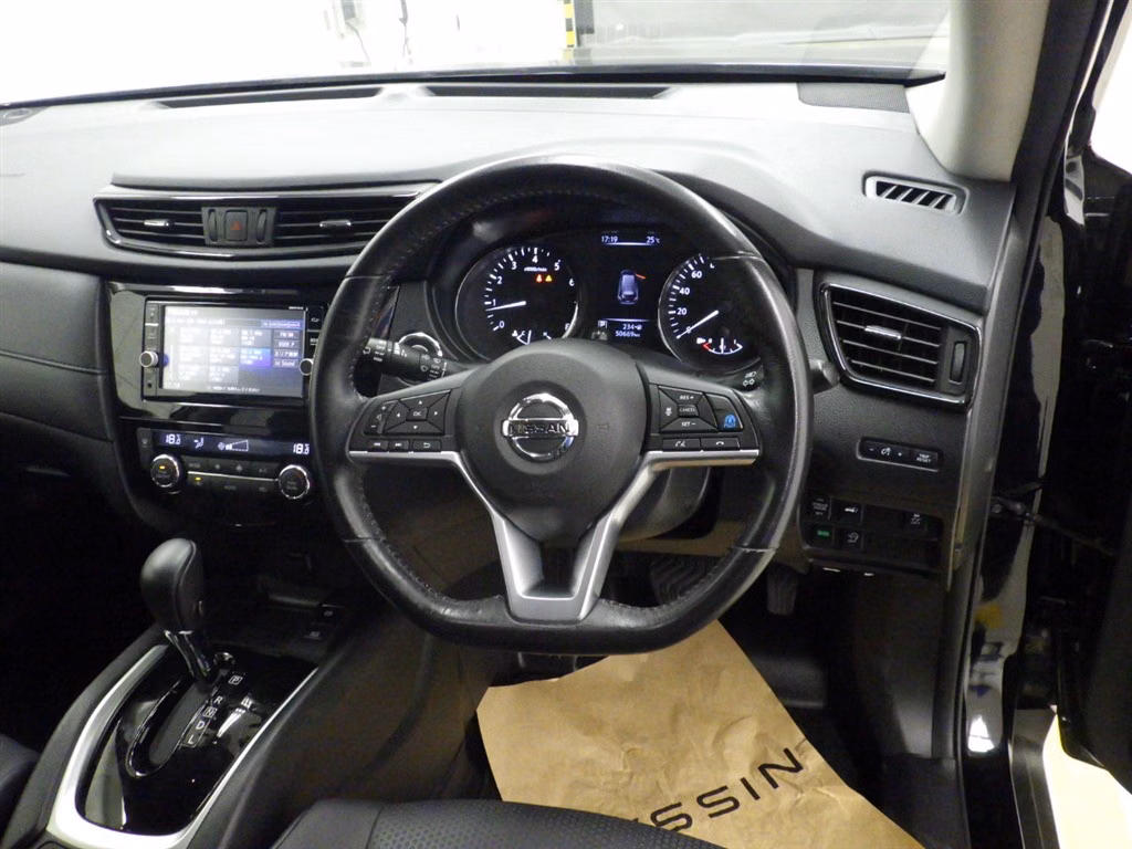 NISSAN X-TRAIL