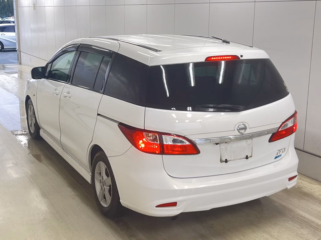 NISSAN LAFESTA