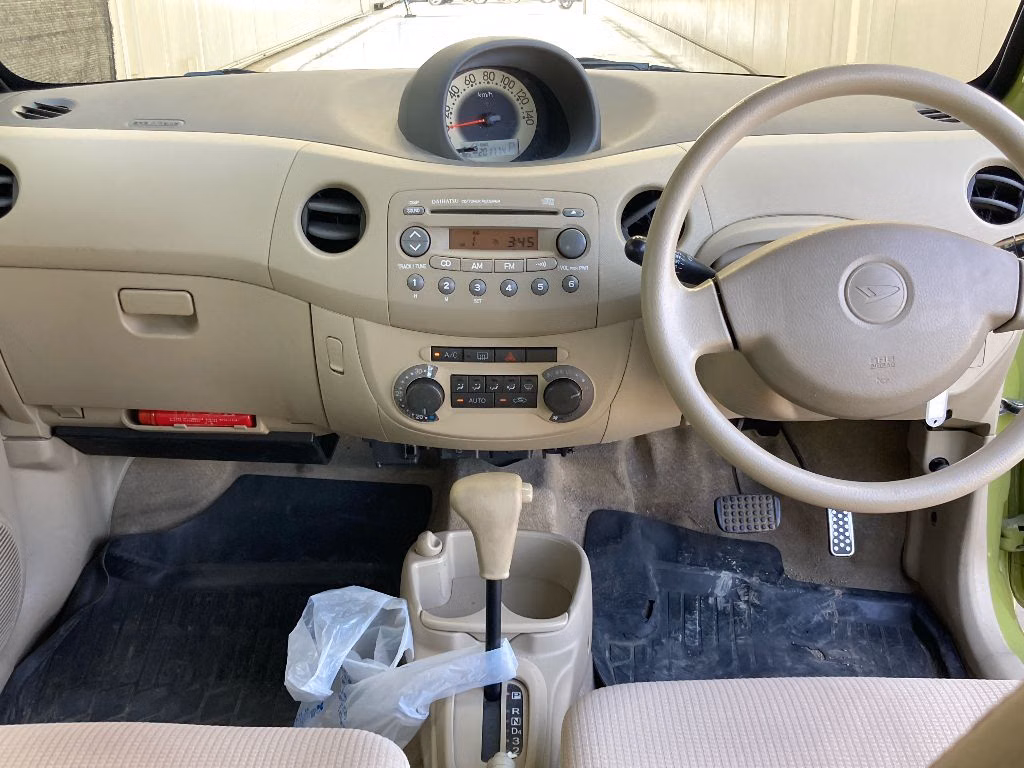 DAIHATSU ESSE