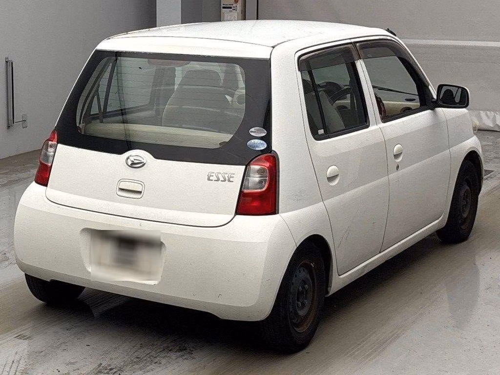 DAIHATSU ESSE