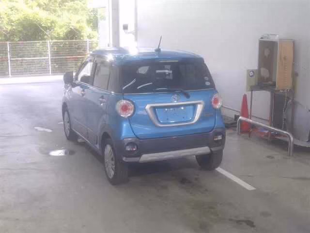 DAIHATSU CAST