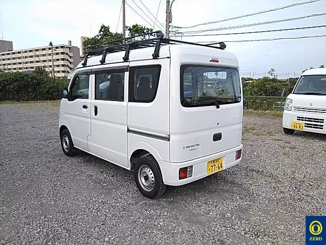 MITSUBISHI MINICAB