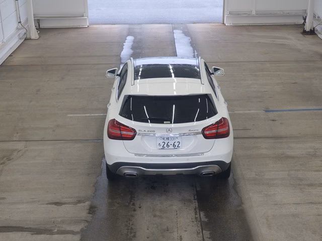 MERCEDES-BENZ GLA-CLASS