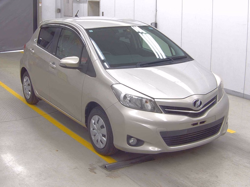 TOYOTA VITZ