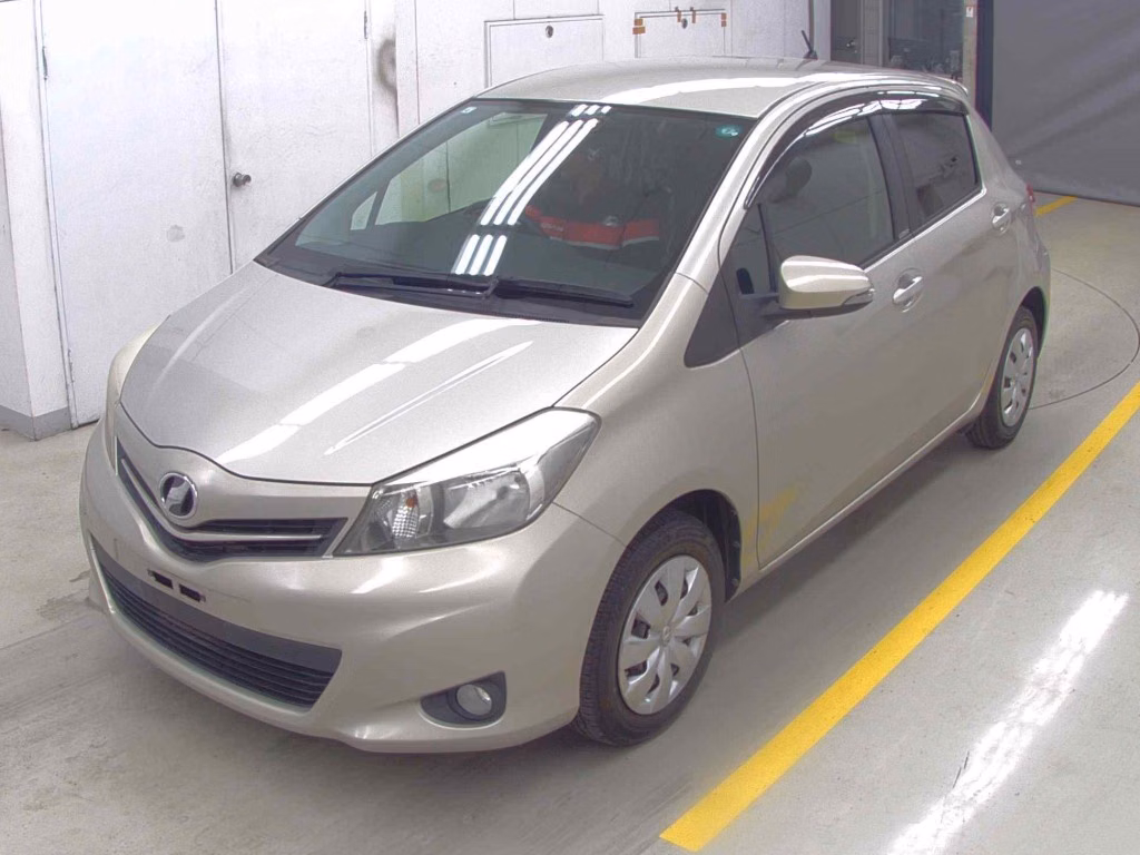 TOYOTA VITZ