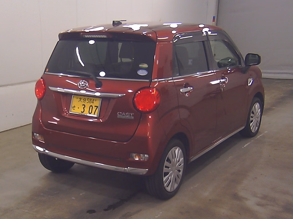DAIHATSU CAST