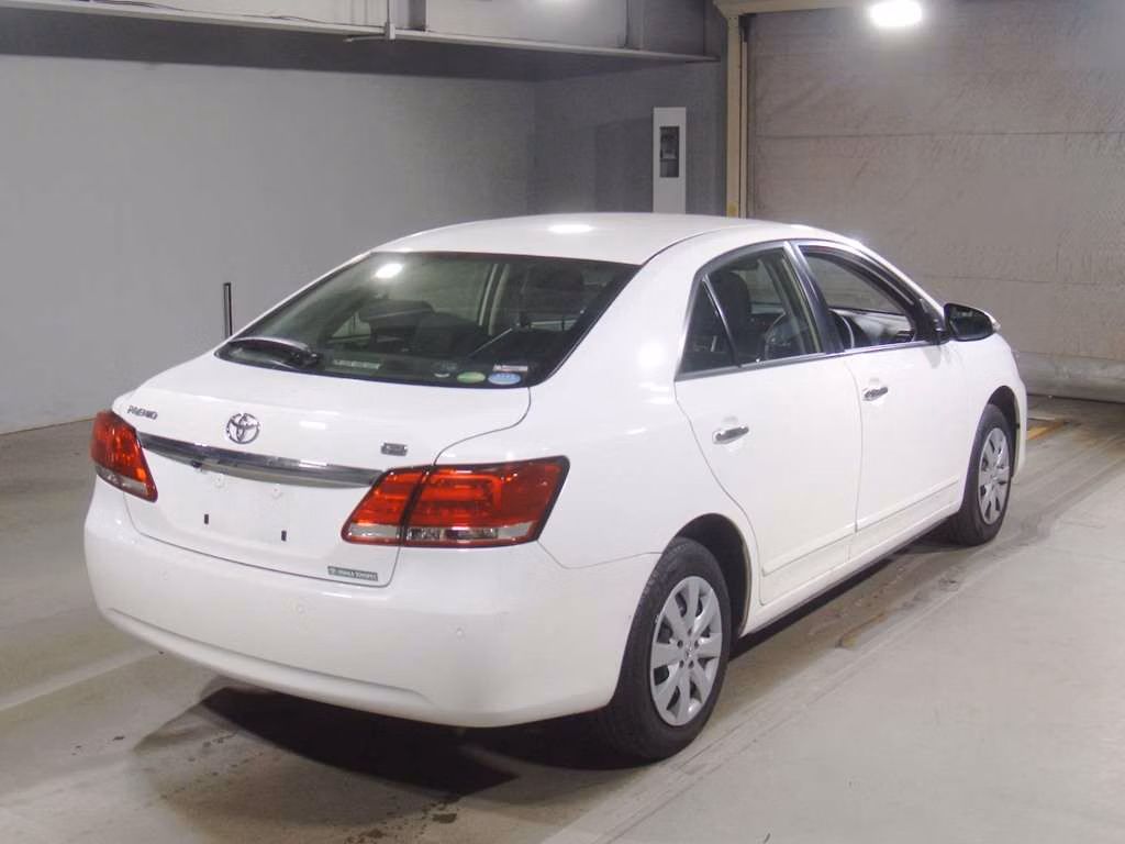 TOYOTA PREMIO