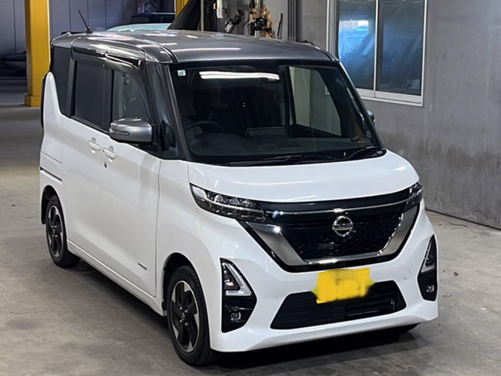 NISSAN ROOX