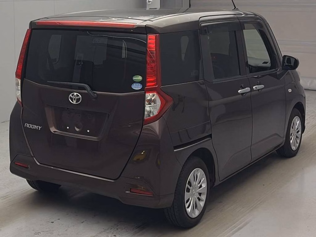 TOYOTA ROOMY