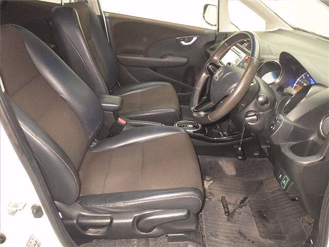 HONDA FIT SHUTTLE