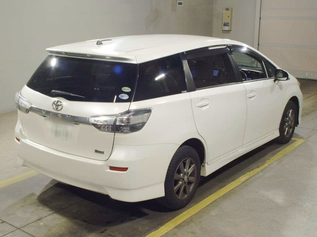 TOYOTA WISH