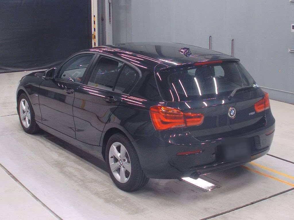BMW 1-SERIES