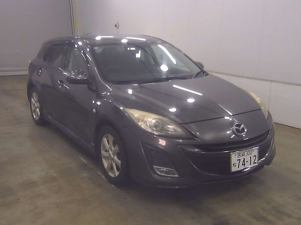 MAZDA AXELA
