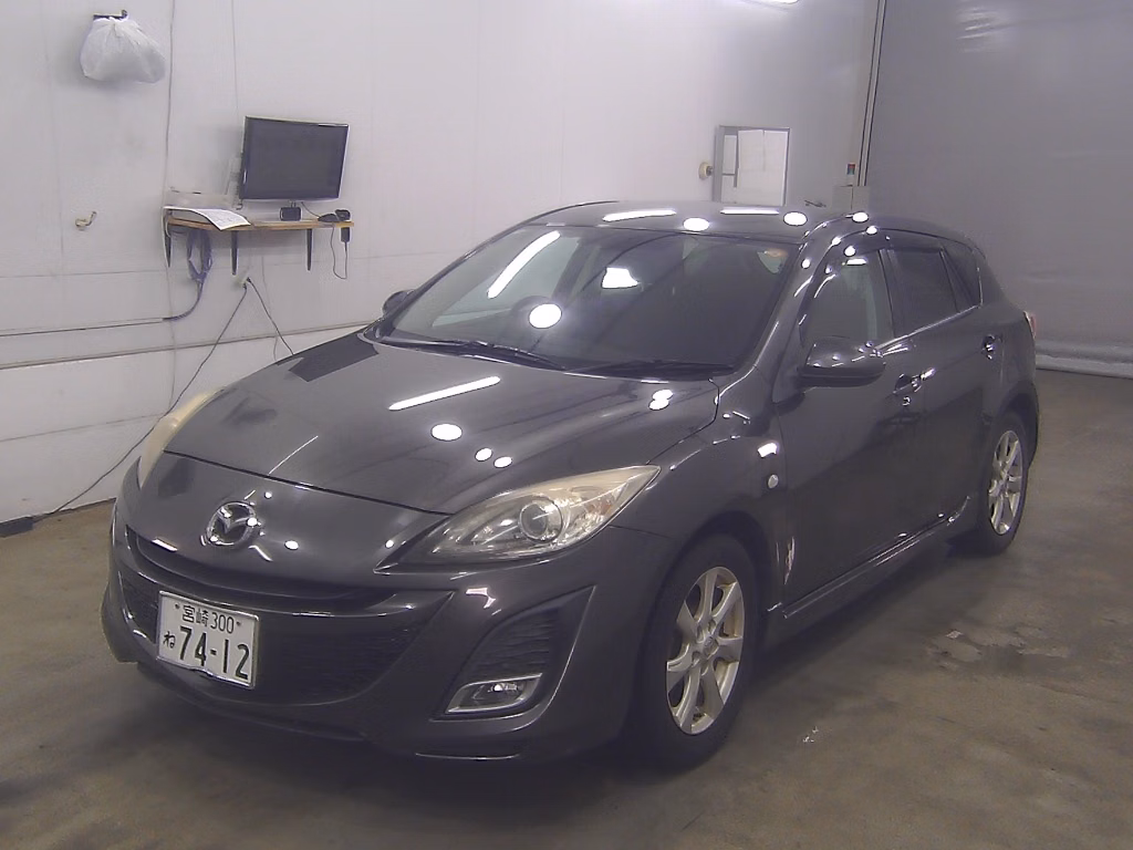 MAZDA AXELA
