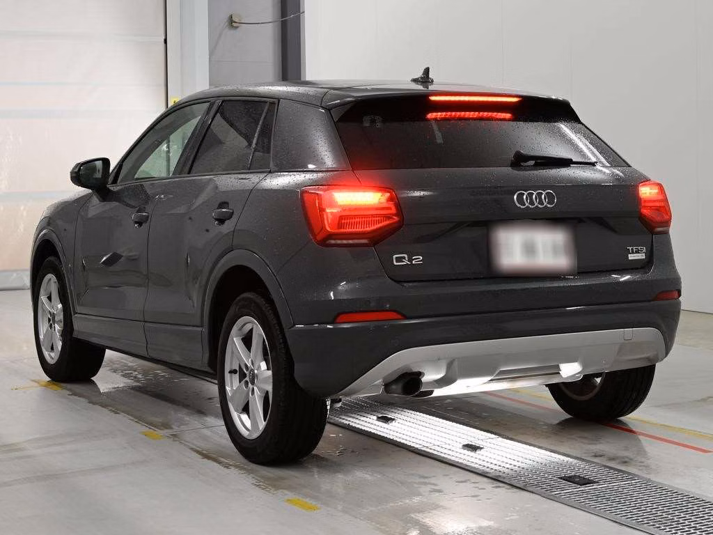 AUDI Q2