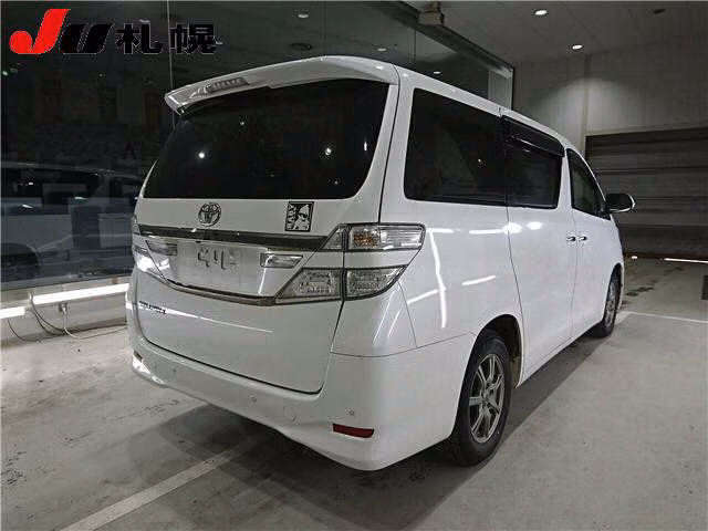 TOYOTA VELLFIRE